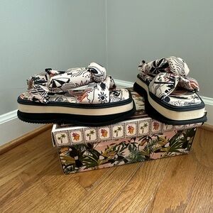 FARM Rio Black and White Platform Sandals with Graphic Print